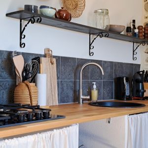 Keuken voorzien van alle gemakken